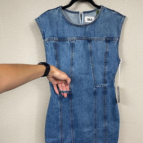 NWT DALA 31 Open Back Column Dress Cornflower Blue Denim Midi Sz 31 - Picture 3 of 10